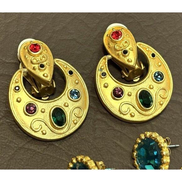 Lot of 2 80’s Vintage Runway Clip Pierced Door Knocker Enamel Earrings Gold Tone - Picture 4 of 8